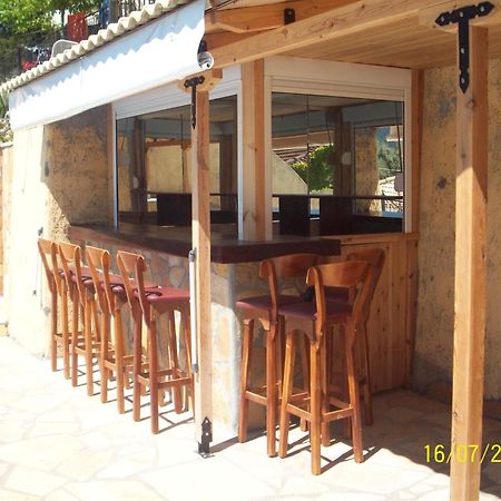 YénionArmonia Nakas公寓式酒店 外观 照片